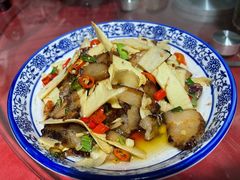 -小洞天柴火土菜馆