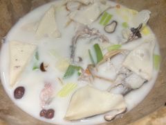 -滇香肴·云南菜蒸汽石锅鱼(云南北路店)