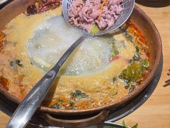 -洱火云南酸菜牛肉火锅(石景山当代商城店)