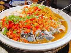 鸳鸯一代贡椒鱼头-隐厨·中国菜馆(三里屯T+MALL店)