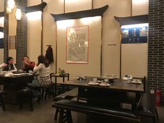 大堂-仁虎老火锅(黄泥磅店)