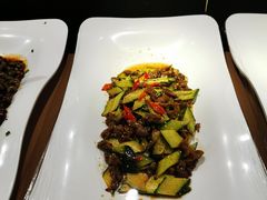 -辣尚瘾·烤鱼·新川菜(交大直营店)