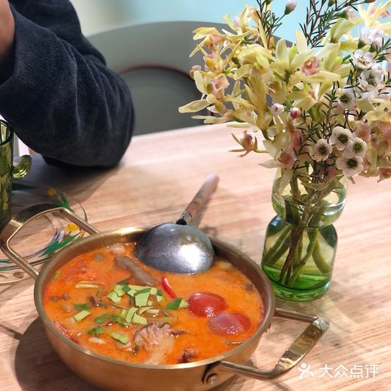 小雏菊泰式料理(奥园京珆花园店)