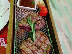 -Famous肥猫墨西哥音乐餐吧(五棵松华熙LIVE店)