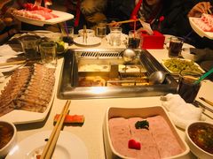 -海底捞火锅鲜切牛肉主题店(长寿路店)
