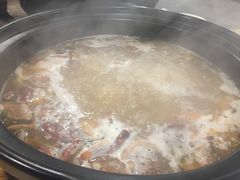 -菌海森林·非遗野生菌火锅(西山区滇池路摩根道店)