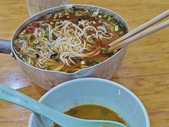 -叶伟胡辣壳面(两路口店)