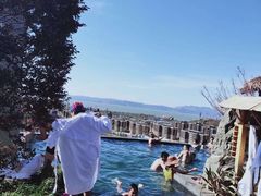 -七彩云南古滇温泉山庄