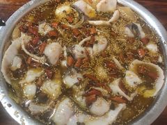 -黑皮酸菜鱼(三山街店)