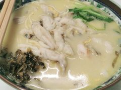 -明呈黄鱼面馆(斜土路店)