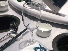 -泓炙颐凤鲜海鲜火锅料理(桐乡店)