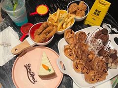 -StayReal Cafe(长宁来福士广场东八区店)