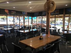 -12 Rocks Beach Bar Cafe