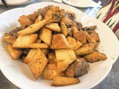 -汗腾格里·风味餐厅(新疆驻京办店)