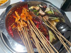 -佰人王串串香火锅(洋珠巷店)