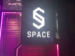 -SPACE(欢乐颂购物中心店)