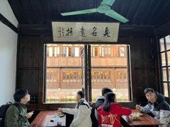 -茅老太臭豆腐