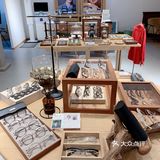 店主告诉我需要店里没有的牌子可以找她预定