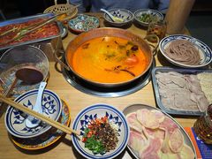 -洱火云南酸菜牛肉火锅(石景山当代商城店)