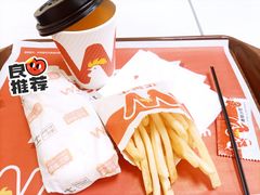 -华莱士·全鸡汉堡(济南大明湖店)