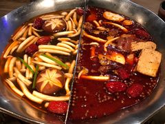 台式麻辣锅-湊湊火锅·茶憩(杭州湖滨银泰in77店)