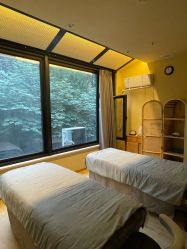 -小颜秘家·韩国整骨