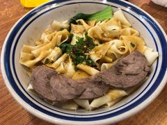 油泼面-侯哥面馆(瑞景店)