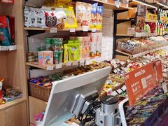 零售区-来伊份(泰冯路店)