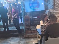 -三个大叔烤羊肉串·歌手驻唱·碳烤鲜肉(西三旗店)
