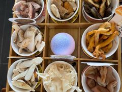 -菌自由丨野生菌火锅特色庭院餐厅(丽江古城店)