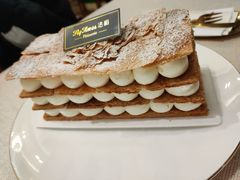 -法桐蛋糕·手作面包(万达公馆店)