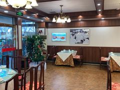大堂-六和聚传统烤鸭.天津菜(和平店)