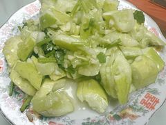 蒜泥黄瓜-崴海渔村(虹梅路店)