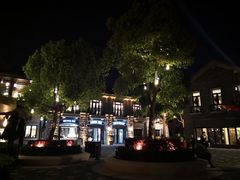 -WOLFGANG PUCK KITCHEN & BAR(迪士尼小镇店)