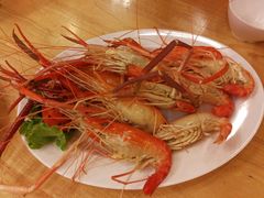 -J Daeng Seafood