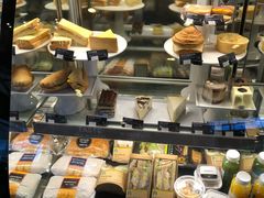 面包甜点陈列柜-星巴克臻选(北京富力家园店)