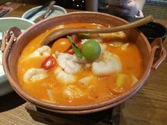 -云海肴·汽锅鸡·云南菜(天山百盛优客店)
