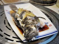 黑头鱼-船梆煮•蒸汽海鲜·炉火烤肉(五四广场店)