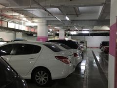 -新世界新丸中心-地下停车场