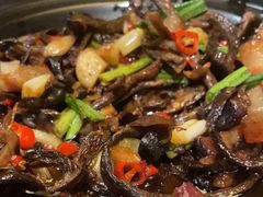 -云海肴·汽锅鸡·云南菜(天山百盛优客店)