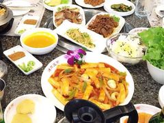 -韩香福烤肉庄园(荣成店)