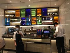 -港丽餐厅(高德置地店)