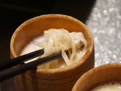 黄鱼煨面-杭州西子湖四季酒店·金沙厅