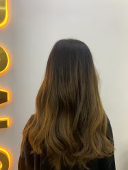 -MOVAN  HAIR莫凡匠人发型屋