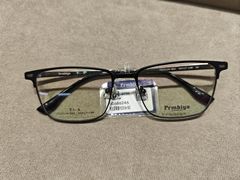 -博士眼镜(东莞明丰广场店)