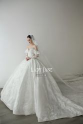 -Lady  Jane高端婚纱礼服馆