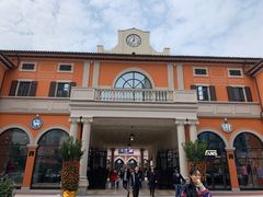 -佛罗伦萨小镇广佛名品奥特莱斯(疏港路店)