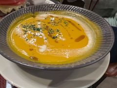 -WOLFGANG PUCK KITCHEN & BAR(迪士尼小镇店)