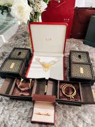 -周大福 CHOW TAI FOOK(新世界百货崇文店)