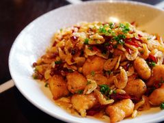 辣子芒种虾皮，脆皮蟹钳-杭州西子湖四季酒店·金沙厅